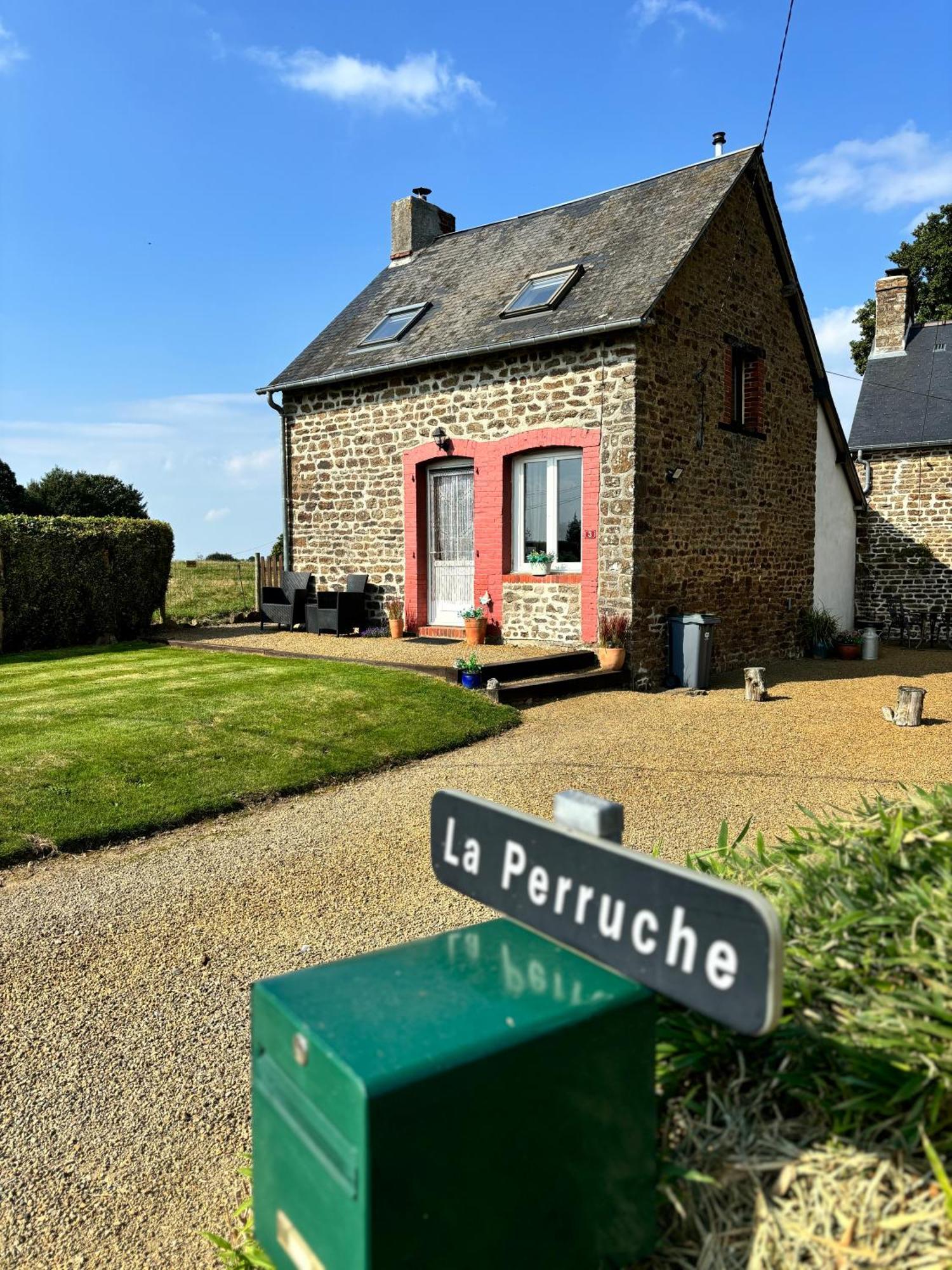 La Perruche Holiday Gite Heussé 外观 照片